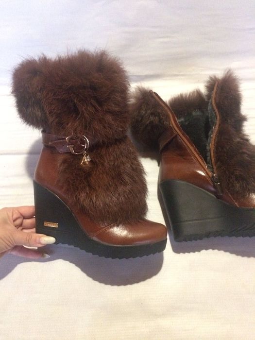 Зимове жіноче взуття