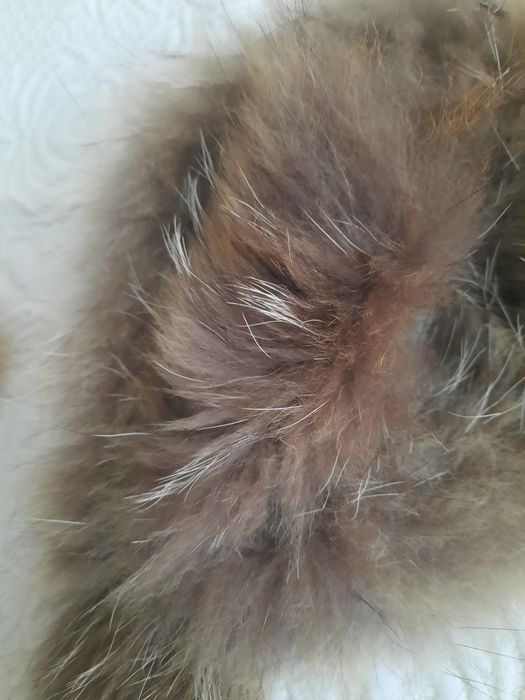 Obszycie do kaptura z naturalnego jenota