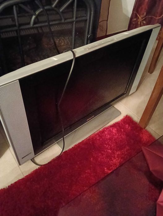 Tv Philips 28 polegadas