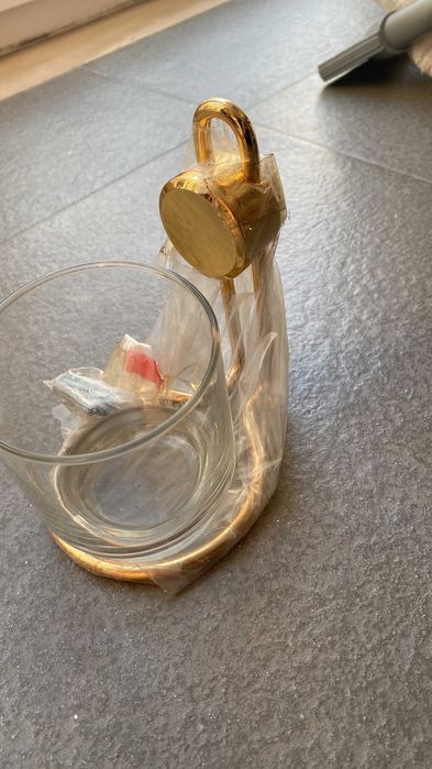 Conjunto acessórios WC Roca Nina dourado