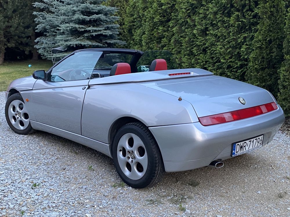 Piękna Alfa Romeo Spider