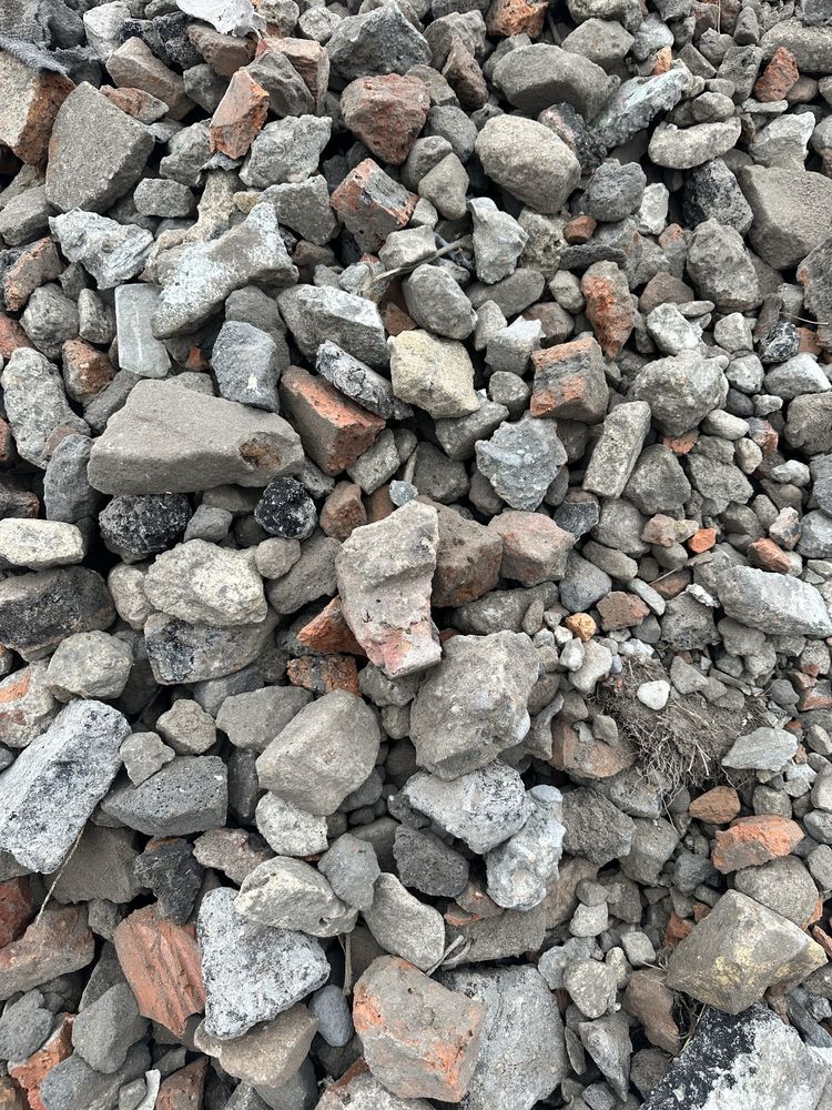 Kruszywo betonowe ceglane dolomit do utwardzenia drog parkingow TANIO