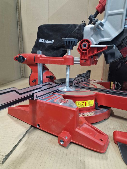 Piła ukośnica Einhell TE-SM 216 Dual 1800W
