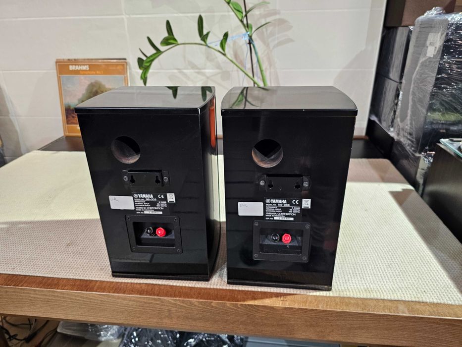 Акустика Yamaha NS-333 Black