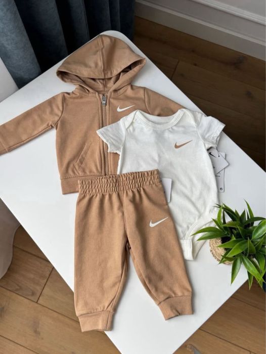 Костюм  Nike 62