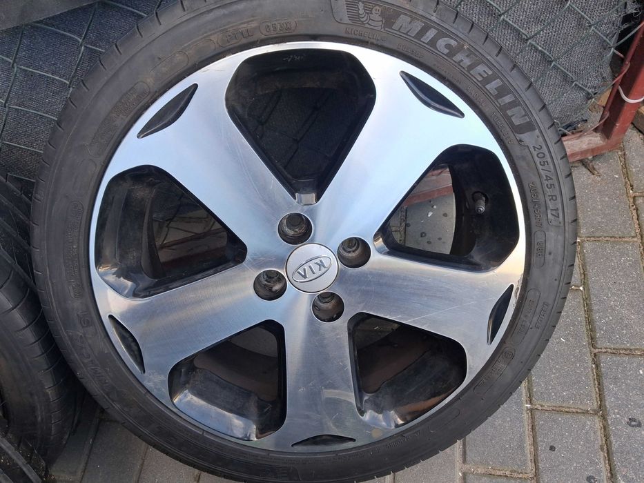 4x koła letnie R17 4x100 Kia Stonic Rio Hyundai i10 i20 Solaris Toyota