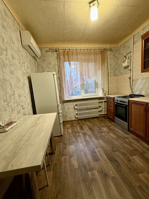 Продажа 2 ком. 3 мкрн. Левый берег