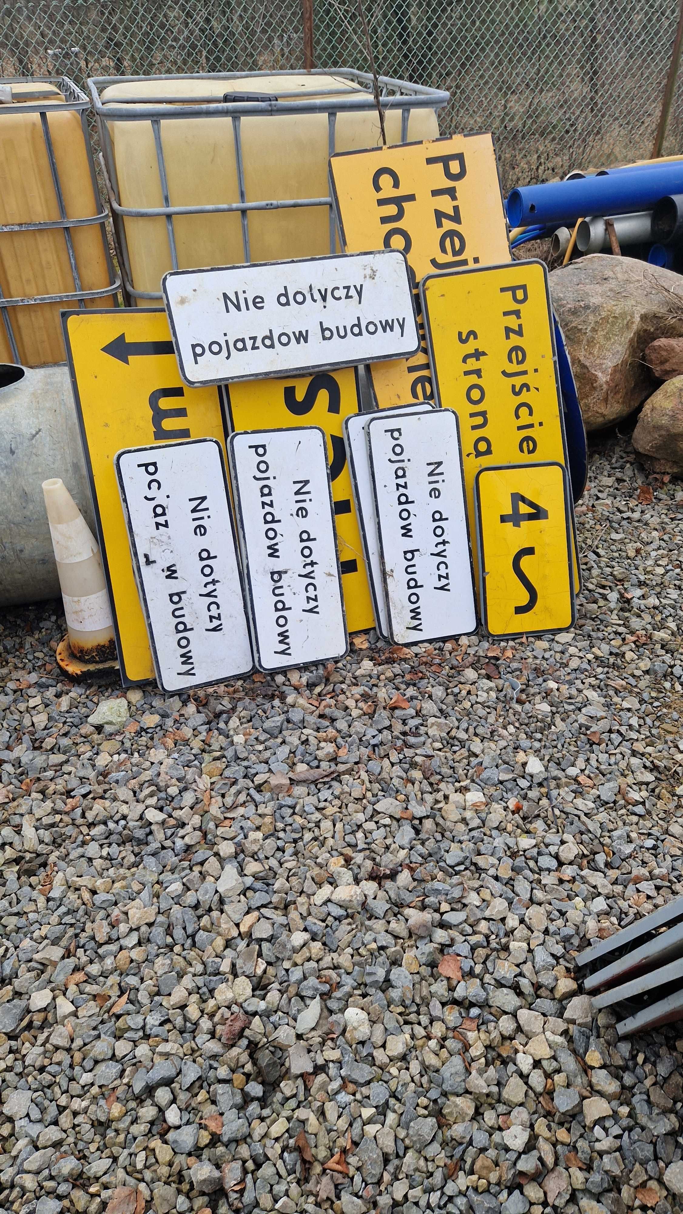 Znaki drogowe różne