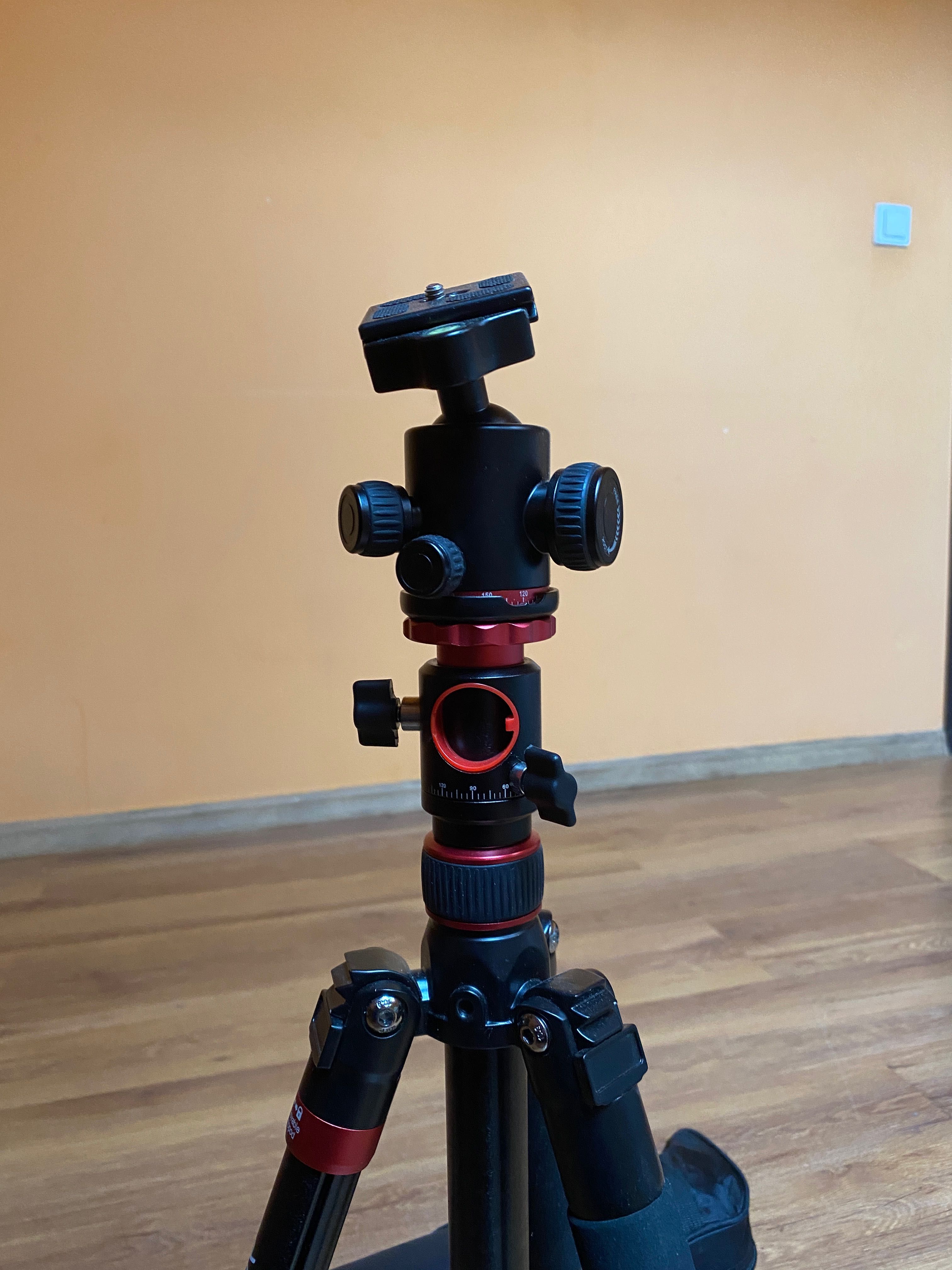 Statyw Andoer 187cm