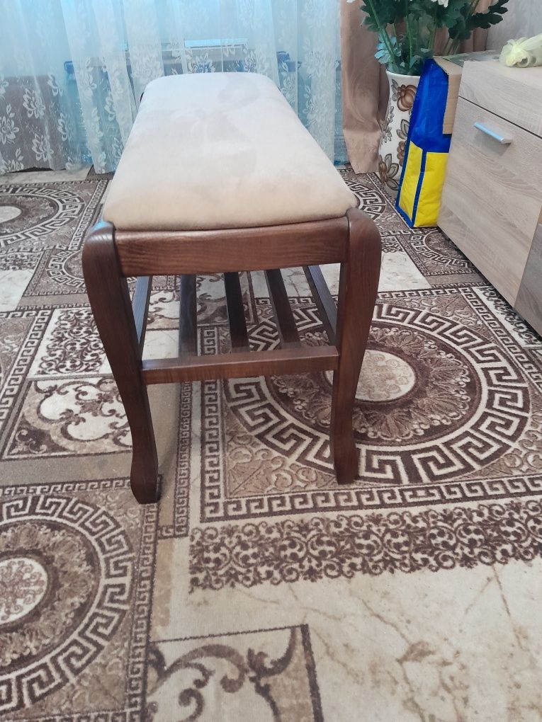 Банкетка для обуви в прихожую