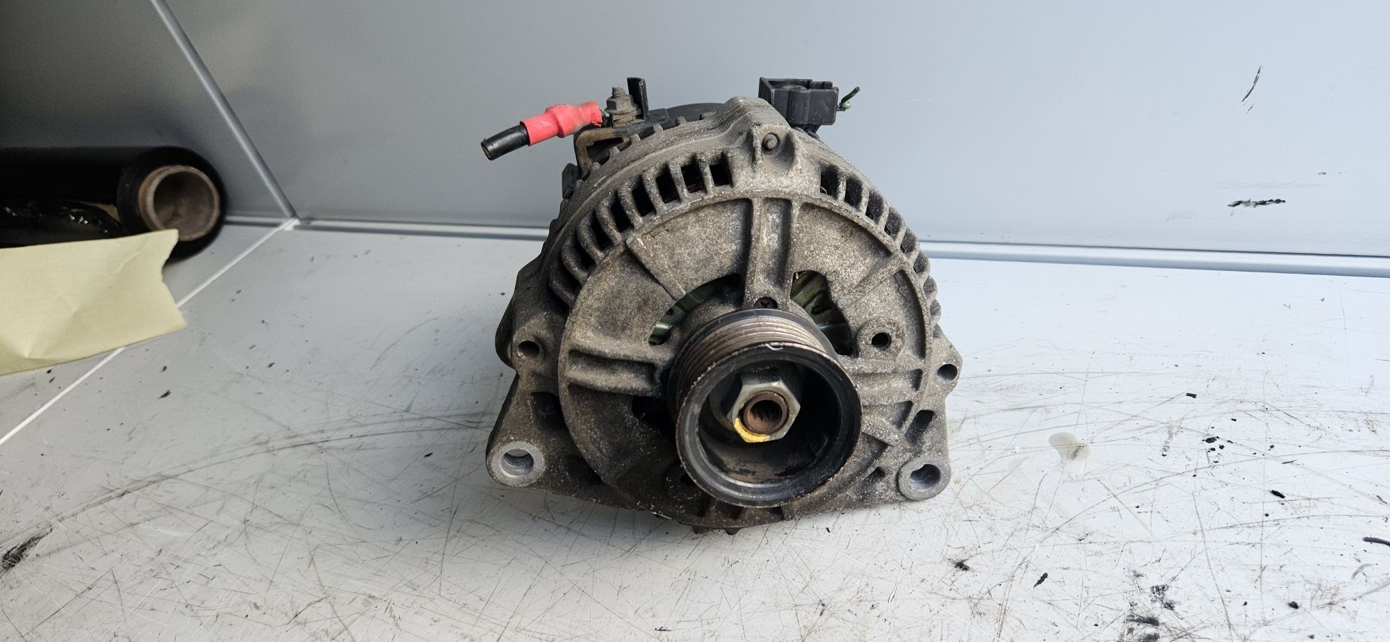 Ford Mondeo Escort Fiesta 1.8 2.0 Benzyna Alternator  90A