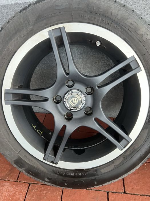 Alufelgi z oponami r16 205/55 5x112