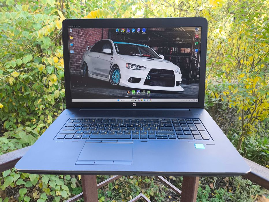Большой производительный Hp Zbook 17 G4  i7-7700HQ 16/756Gb