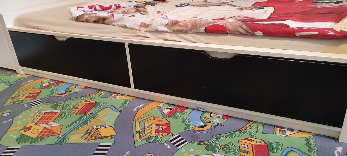 Łóżko z szufladami IKEA flaxa 90x200 cm z materacem