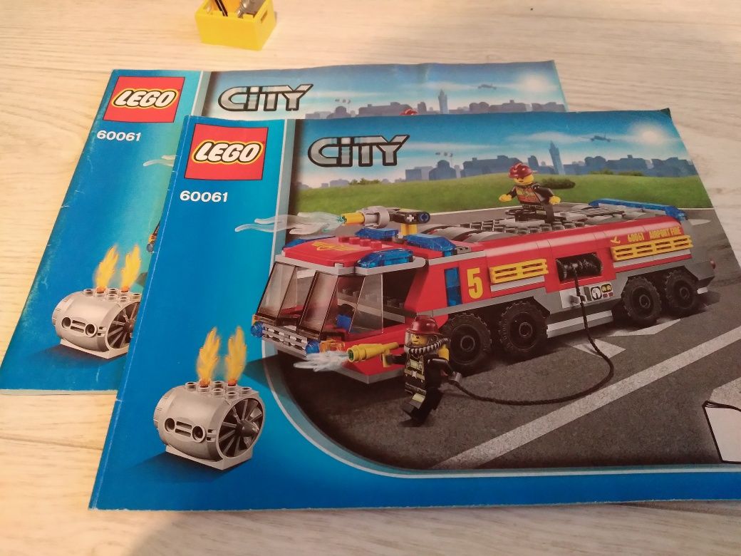 Klocki lego city 60061 lotniskowa straż pożarna kompletna