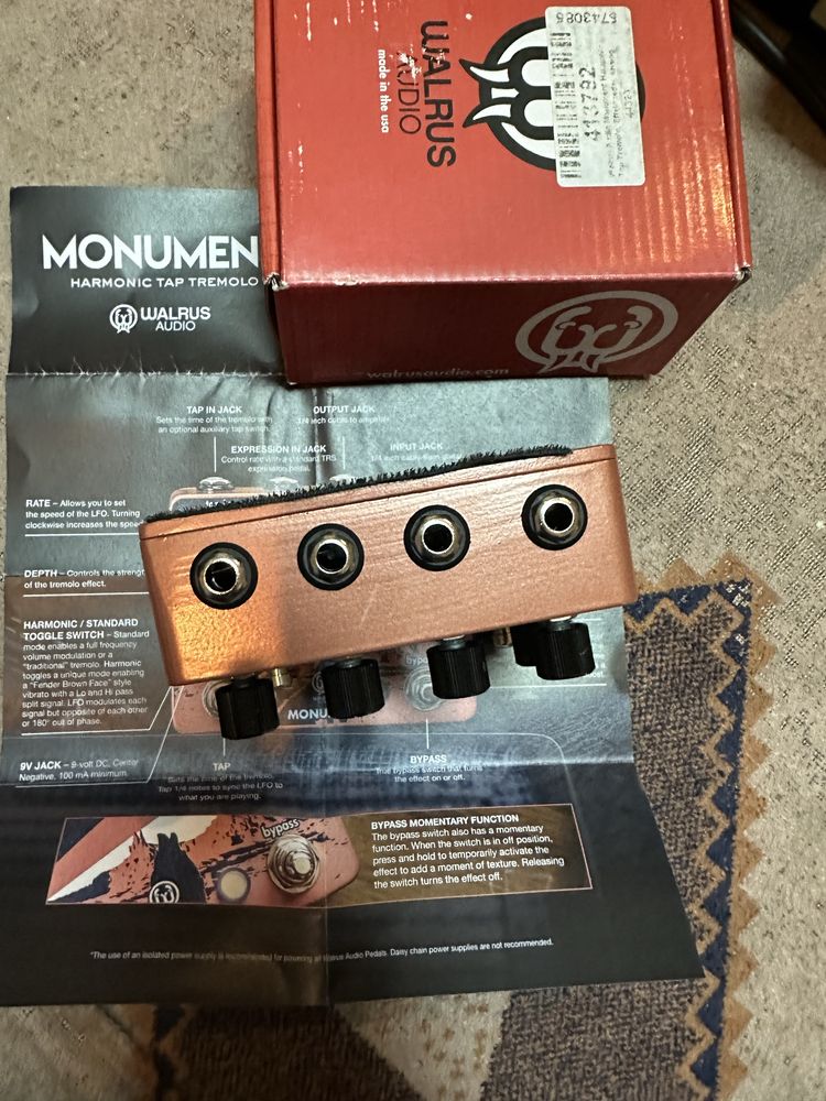 Pedal tremolo walrus audio monument