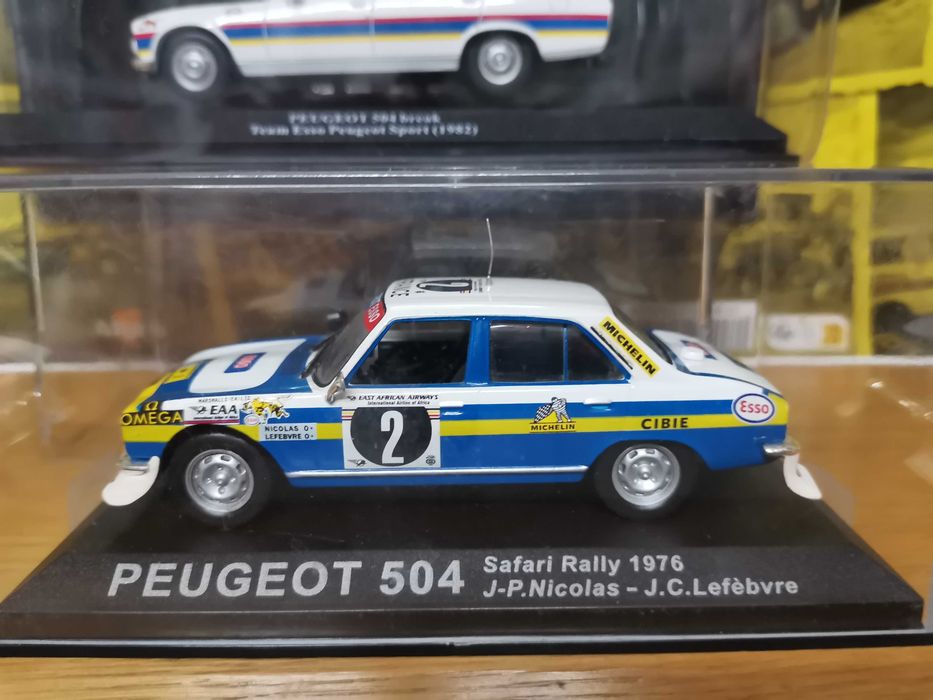 Peugeot 504 Break + Peugeot 504 Ti Team Esso Sport Escala 1 43