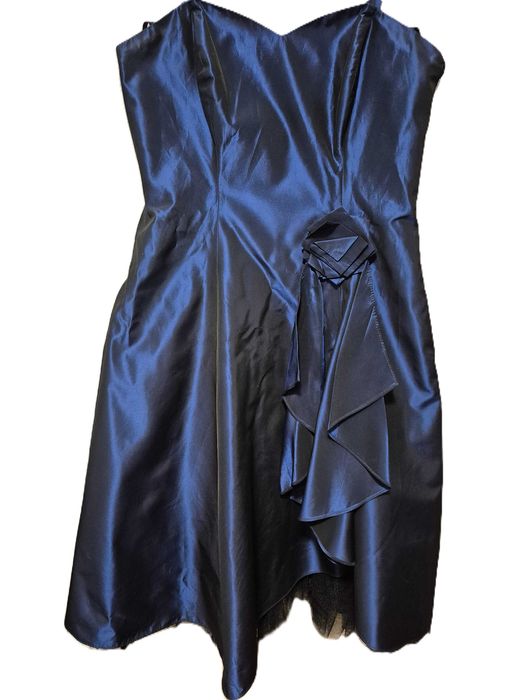 Sukienka wizytowa na specjalne okazje z tafty  debiut rozm.40