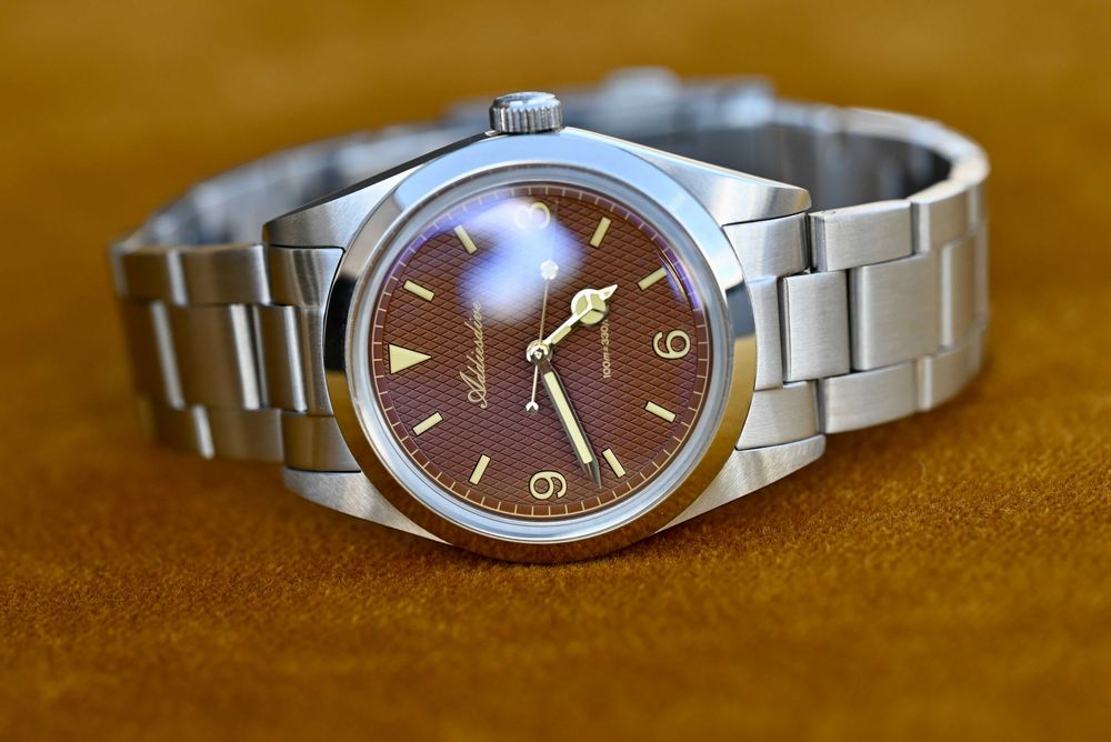 zegarek Addiesdive  kwarc, płynąca sekunda, 36 mm, bdb jakość
