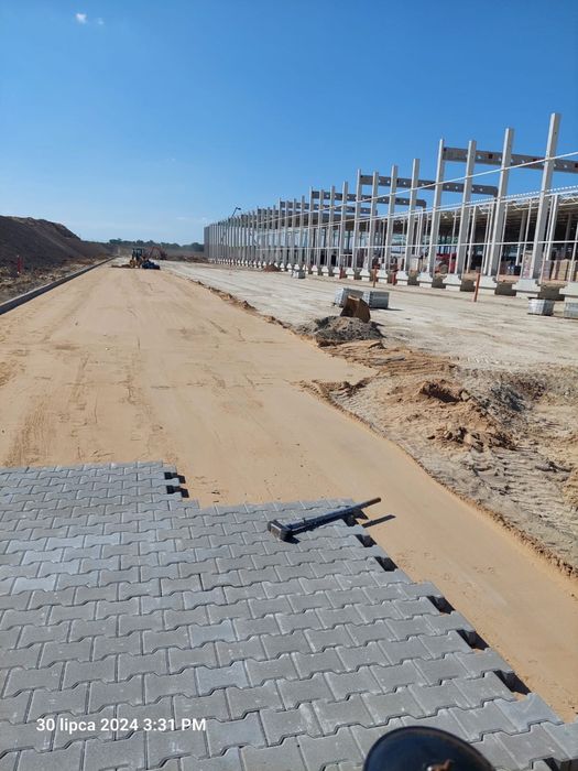 Brukarstwo Przemysłowe - Maszynowe - Układanie Kostki Brukowej