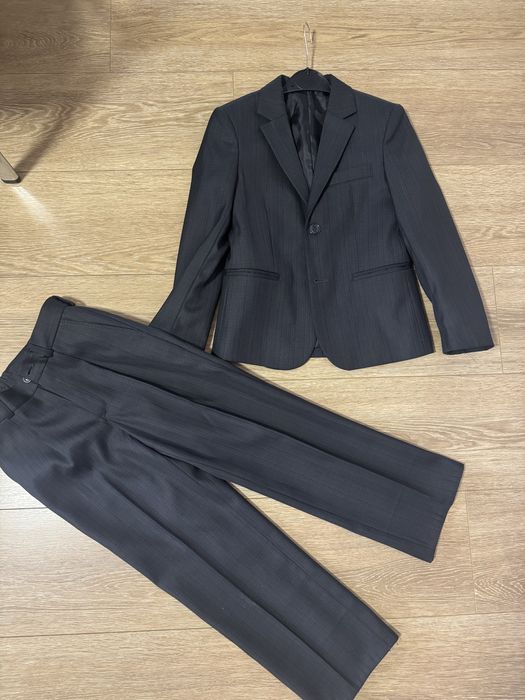 Продам костюм для мальчика