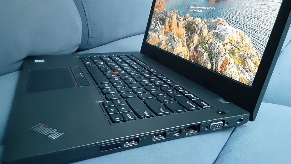 Lenovo 15,6/FullHD/HD620/Win10pro/4G-LTE/Ram16/NVMe256/WiFi/HDMI/Bluet