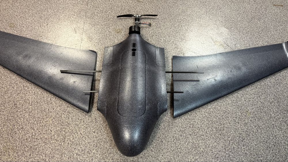 Samolot Dron Skywalker X8 skrzydło FV