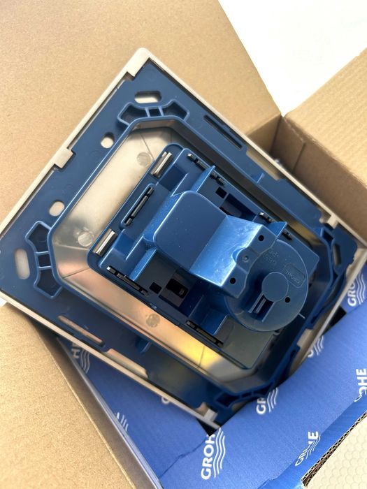 Placa de Autoclismo Grohe (NOVA, em caixa)