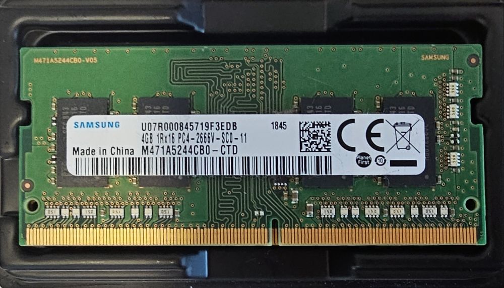Оперативна пам'ять Samsung 4G8 1Rx16 PC4-2666V-SCO