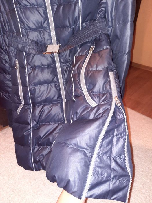 Продам женский пуховик