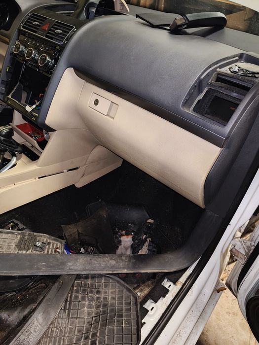 Schowek pasażera volkswagen Touran ll 2012