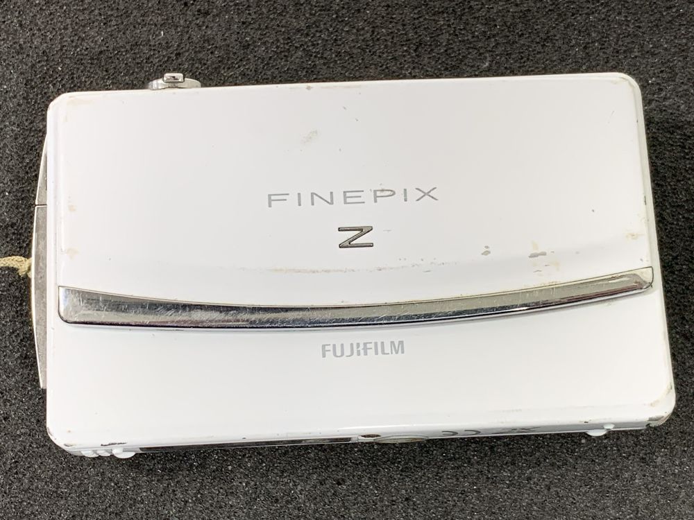 Фотоаппарат Fujifilm FinePix Z90