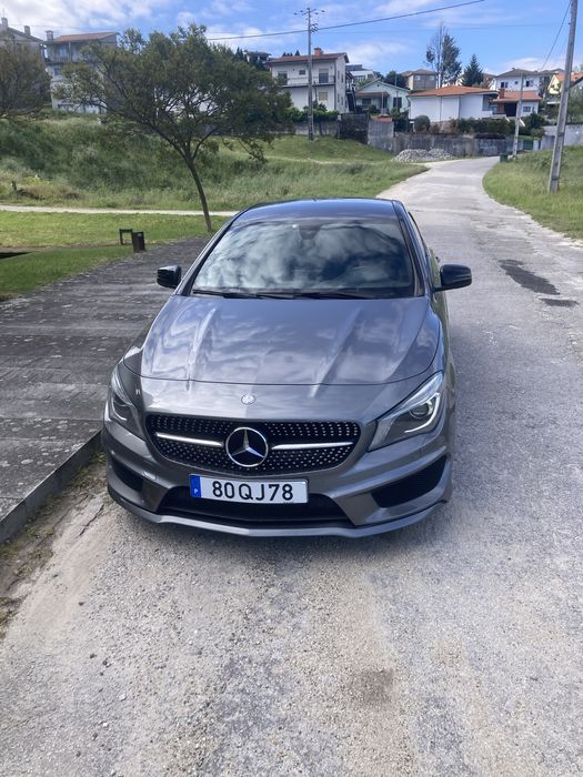 Mercedes-Benz CLA 180 AMG Nacional 1 dono