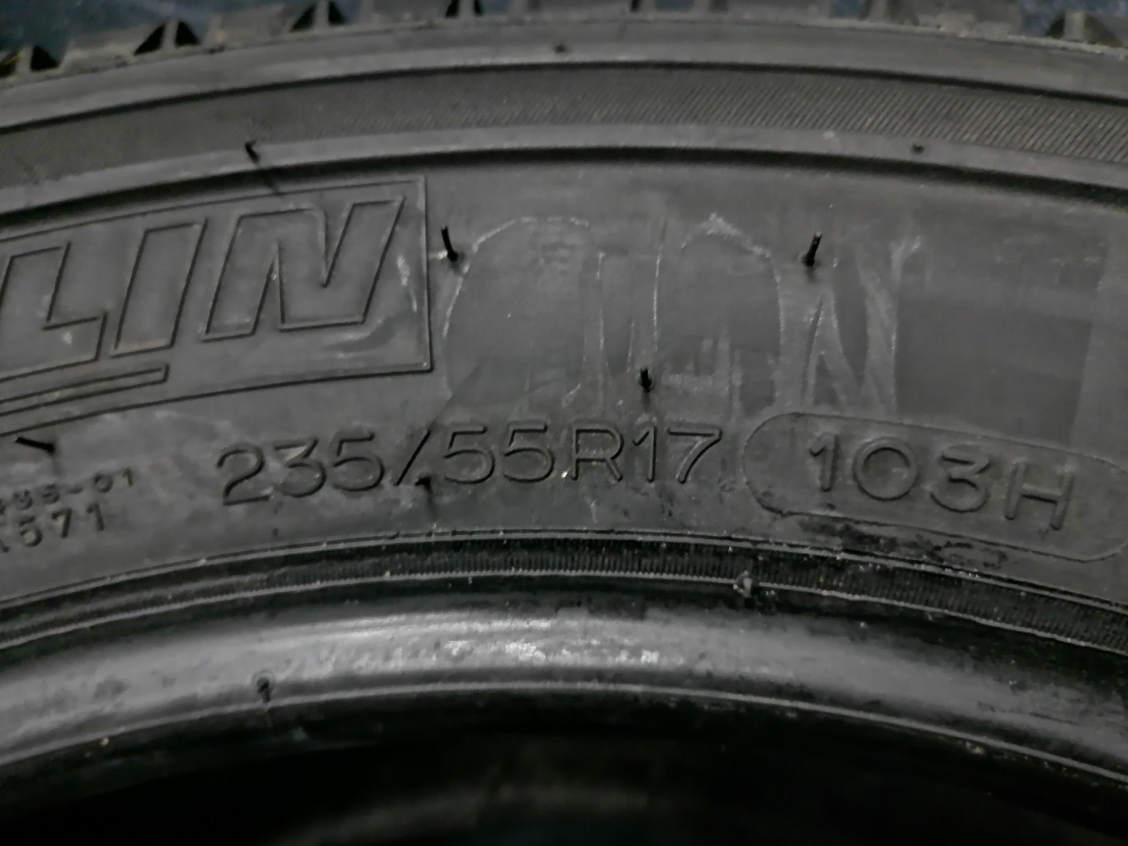 Всесезонні Шини БВ 235/55 R17 MICHELIN Latitude Cross Склад
