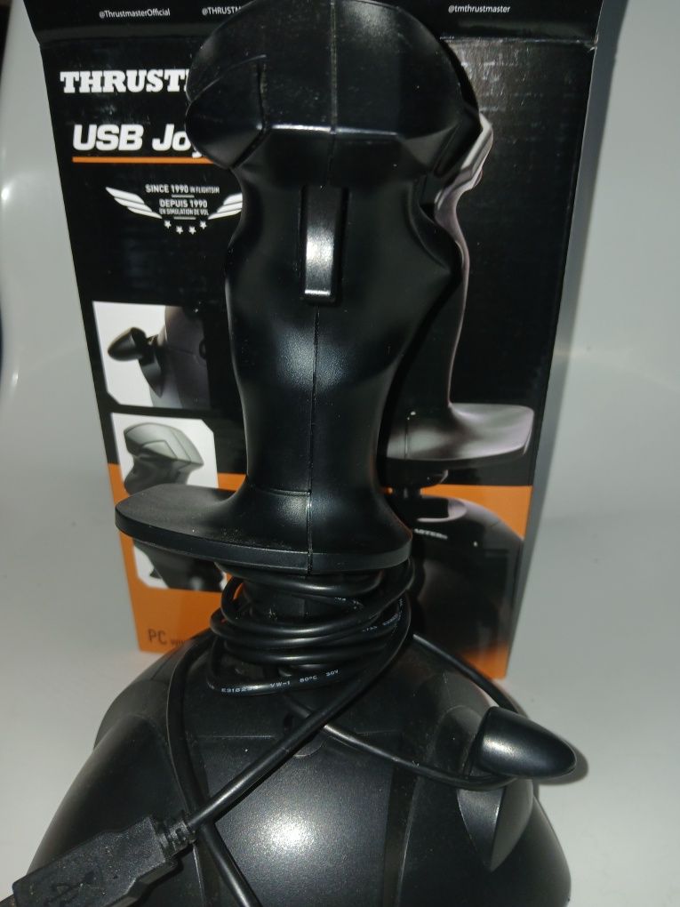 Joystick Thrustmaster USB