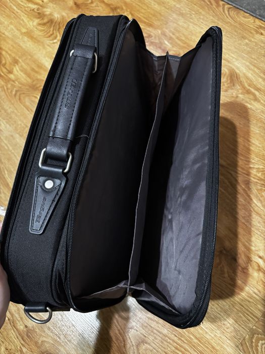 Etui Pokrowiec na laptopa Targus