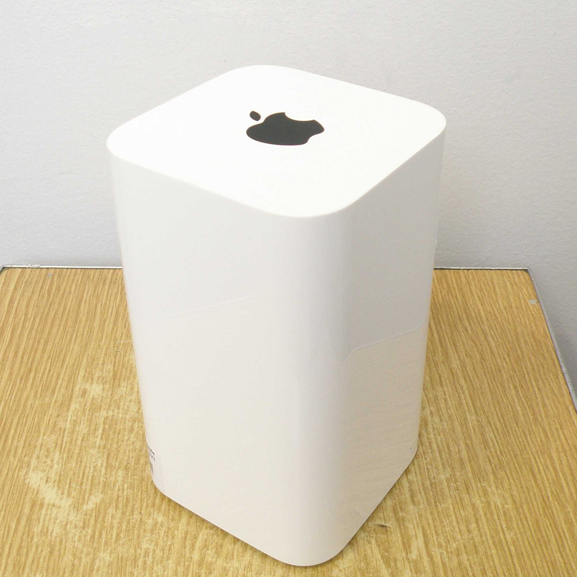 Маршрутизатор  Apple AirPort Extreme A1521