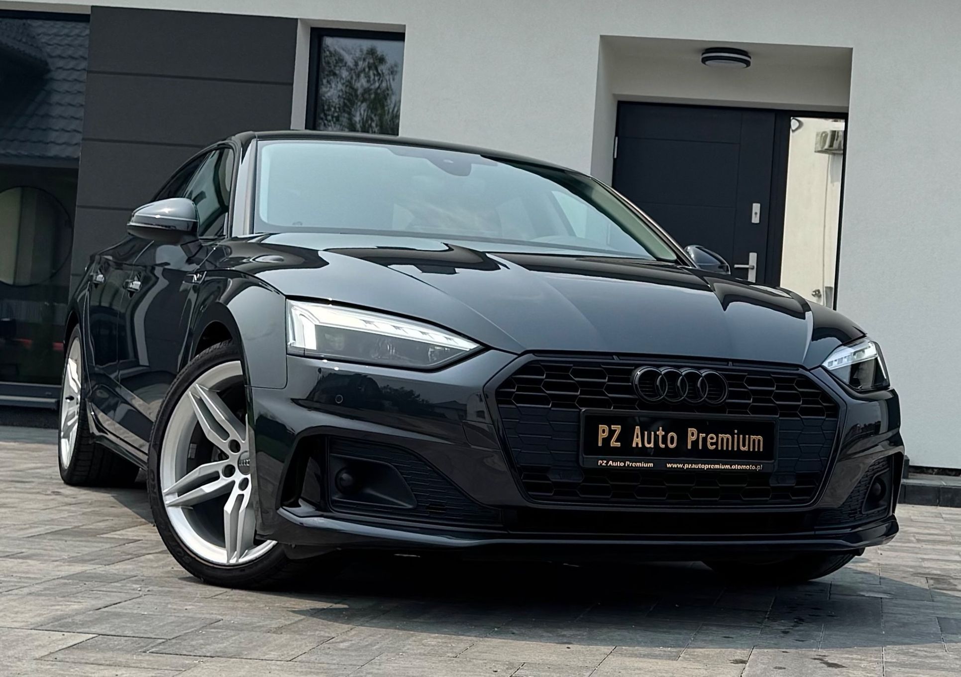 Audi A5 Sline/MatrixFullLED/VirtualCockpit/KeyLes/Kamera/El.Klapa/BlackEdition