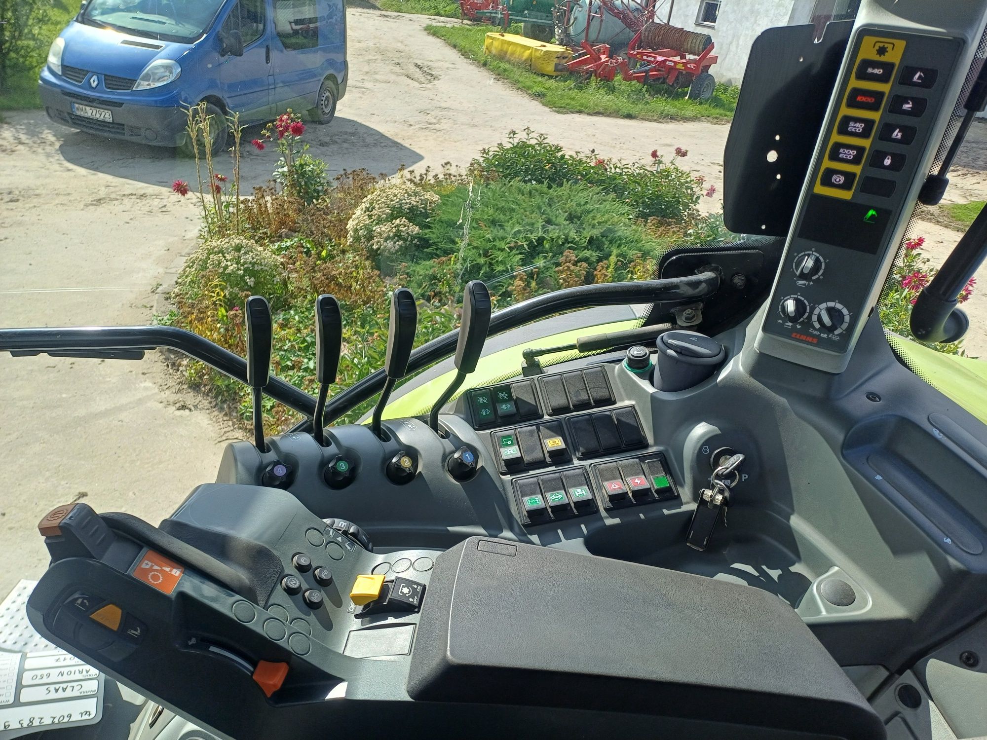 Claas arion 650 Hexashift