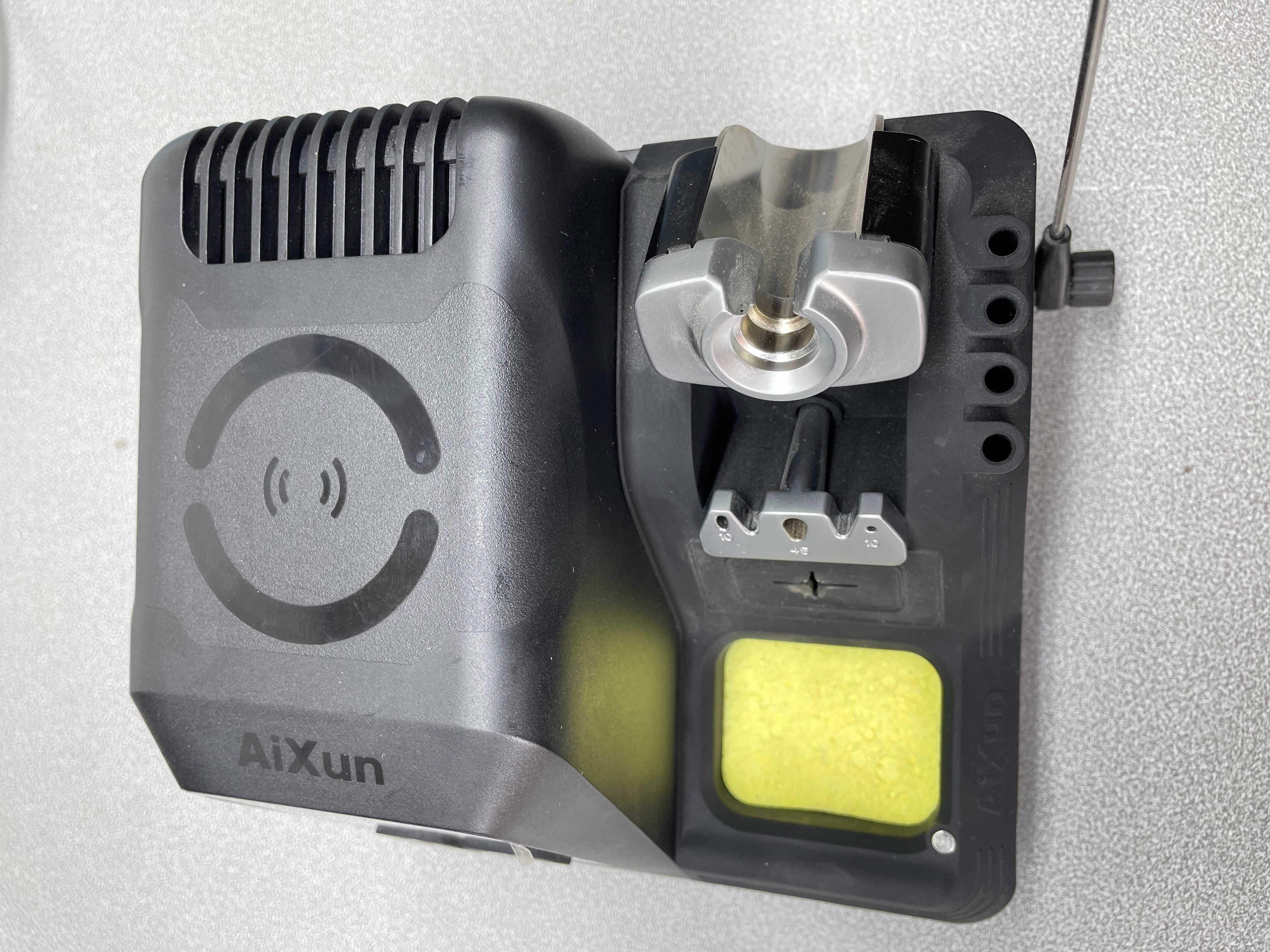 Stacja lutownicza Aixun T320