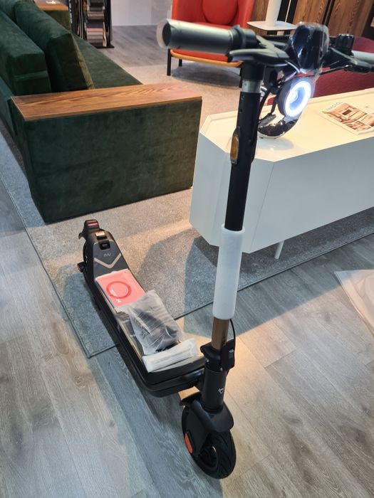 Niu kqi3 pro  Max kugoo kukirin by segway  700вт 48v 10A.год 50км