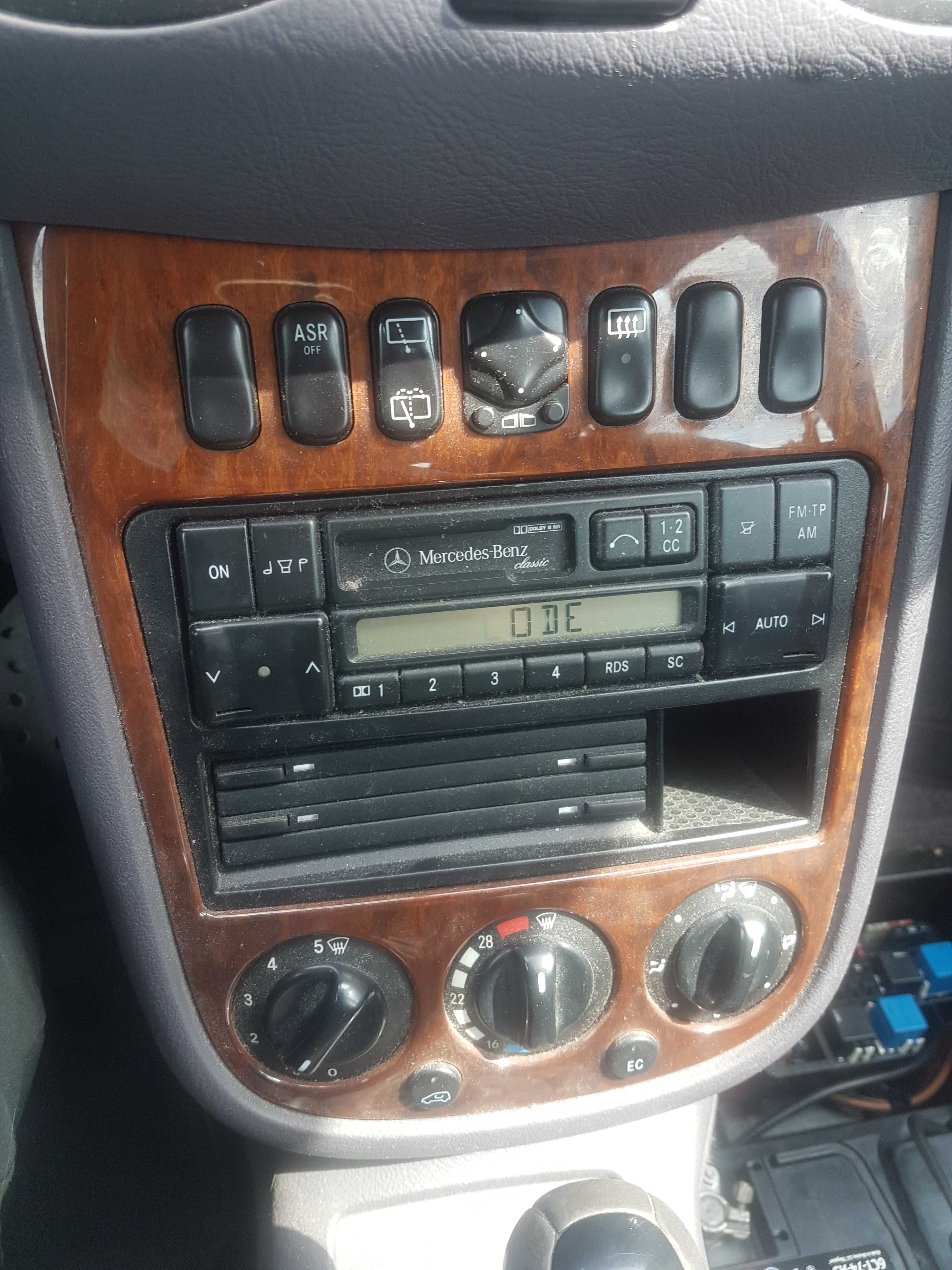 do kolekcji - retro radio Mercedes Classic Becker + kod