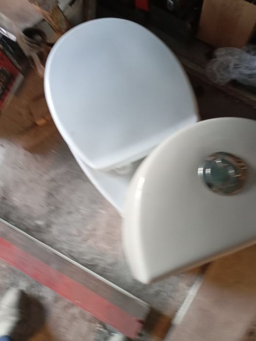 Унітаз cersanit у відмінному стані