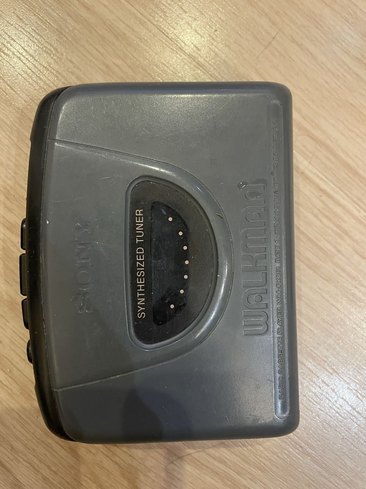Касетний плеєр Sony WM-FX251