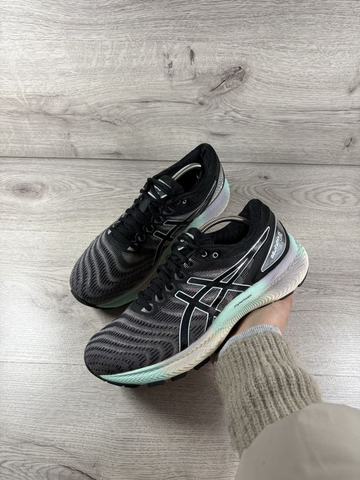 Asics Gel Nimbus Lite чоловічі кросівки бігові 40 розмір