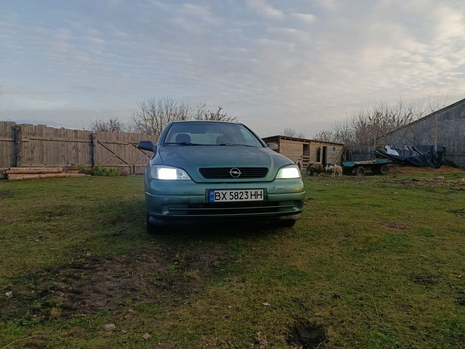 терміново Опель Астра 2008року