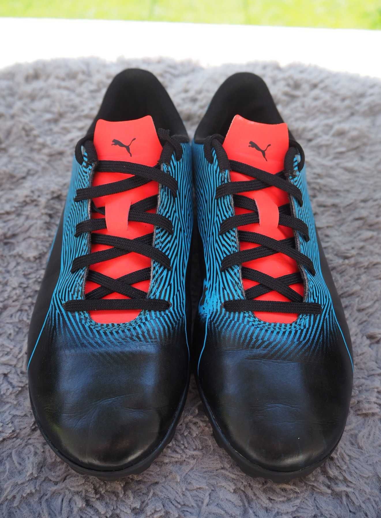 Buty piłkarskie, turfy, korki Puma. Lekkie, wygodne. R. 38,5. Zadbane!