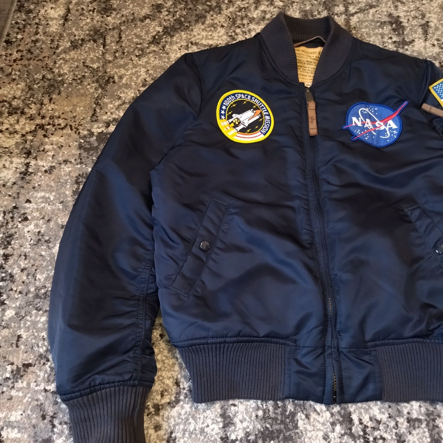 Alpha industries ma 1 nasa дутий плотний бомбер