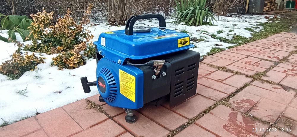 Генератор бензиновый 720W из Германии (230в-2,8А 12в-6А ) с доставкой