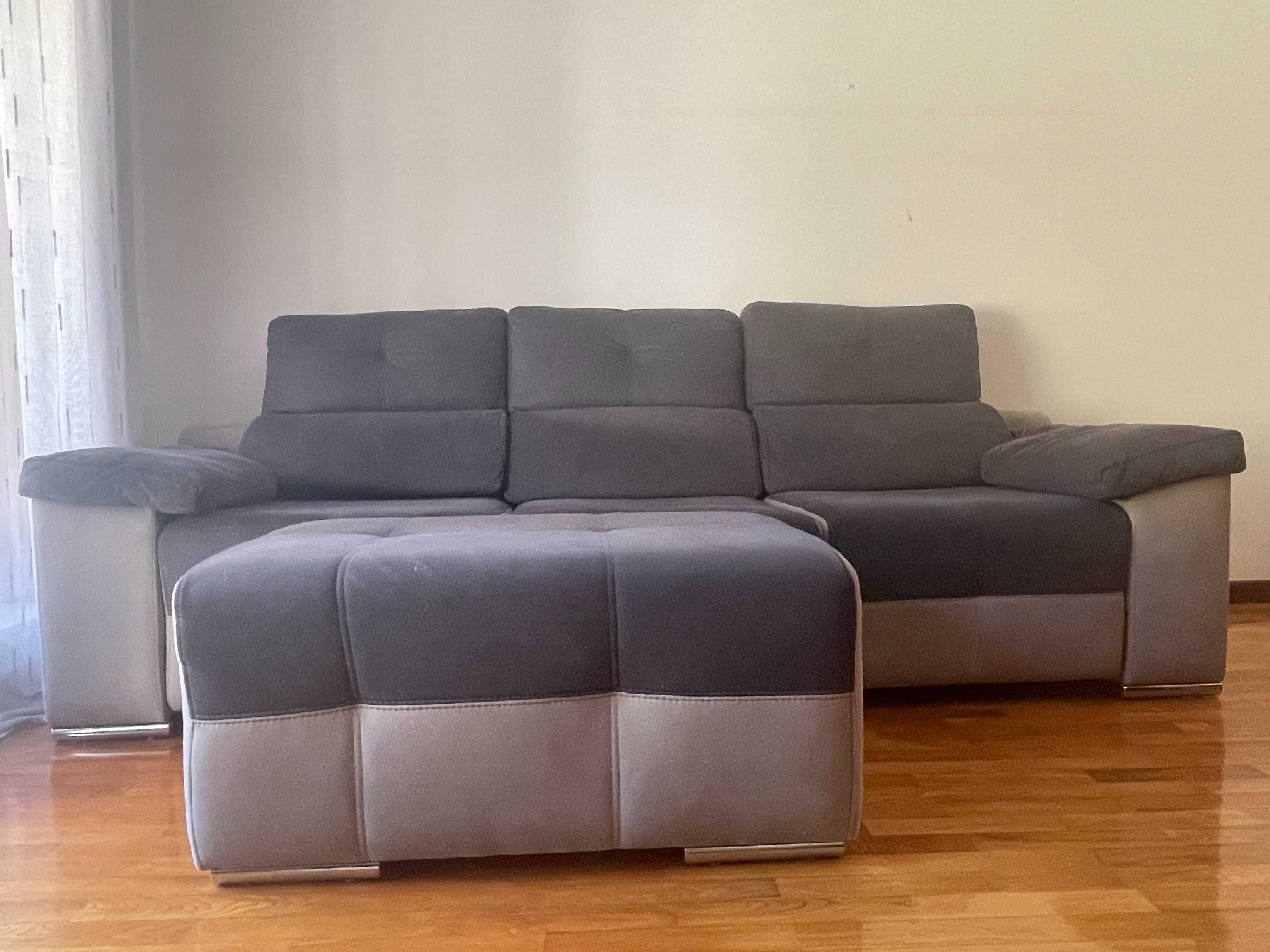 Sofá de 3/4 lugares com chaise longe